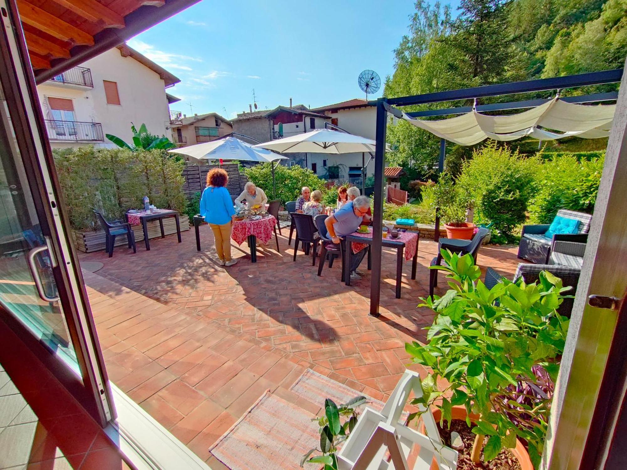 Bed&Breakfast Angela Clusone Exterior photo
